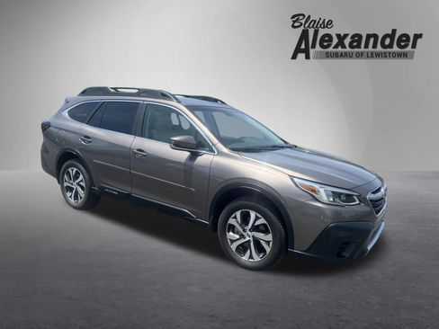 Used 2021 Subaru Outback Limited w/ Popular Package #2 AWD/4WD image 1
