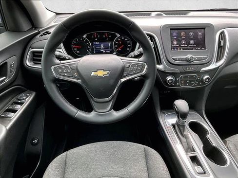 Used 2024 Chevrolet Equinox LT FWD image 7