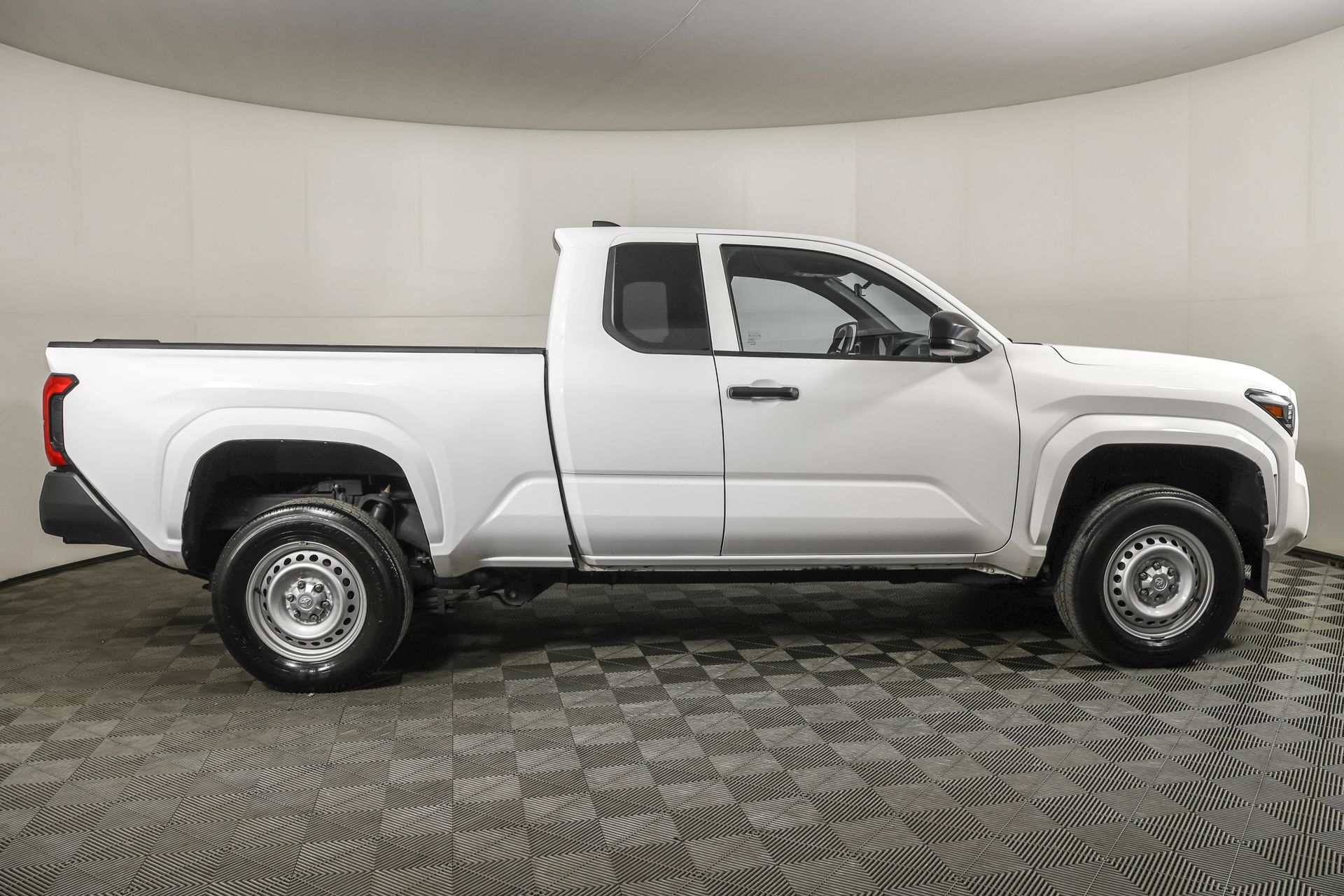 Used 2024 Toyota Tacoma SR RWD image 13
