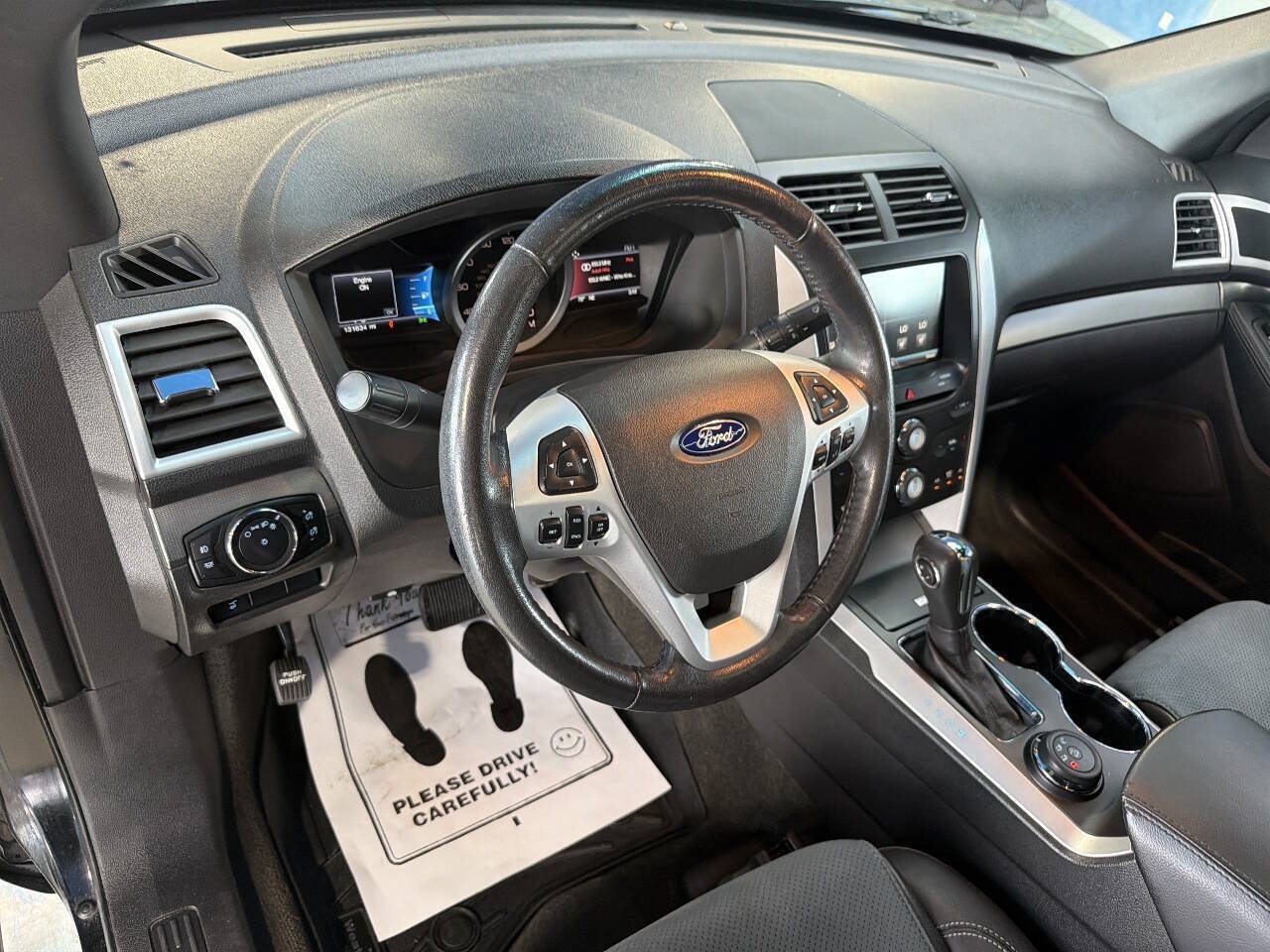 Used 2015 Ford Explorer XLT w/ Equipment Group 202A AWD/4WD image 15