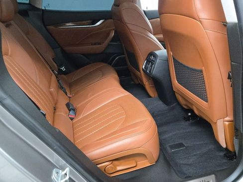 Used 2021 Maserati Levante GranSport image 11