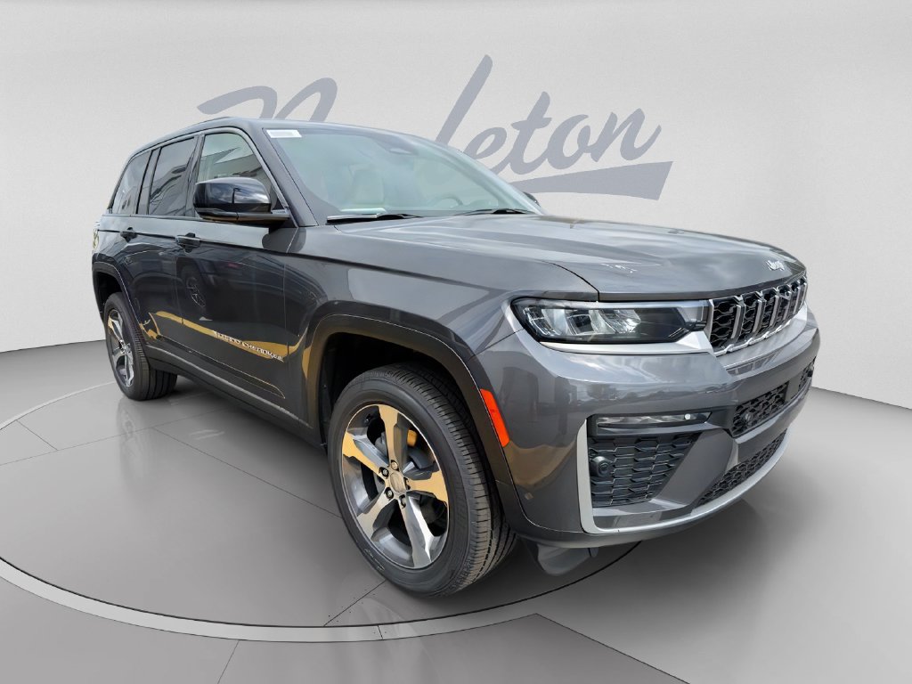New 2026 Jeep Grand Cherokee Limited w/ Luxury Tech Group II AWD/4WD image 3