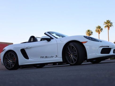 Used 2024 Porsche 718 Boxster S RWD image 12