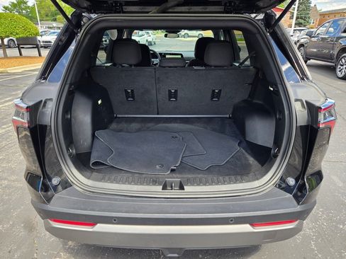 Certified 2025 Chevrolet Equinox LT FWD image 14