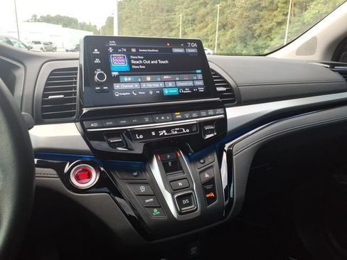Used 2025 Honda Odyssey Touring image 14
