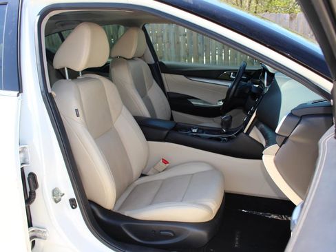 Used 2016 Nissan Maxima 3.5 SL FWD image 40