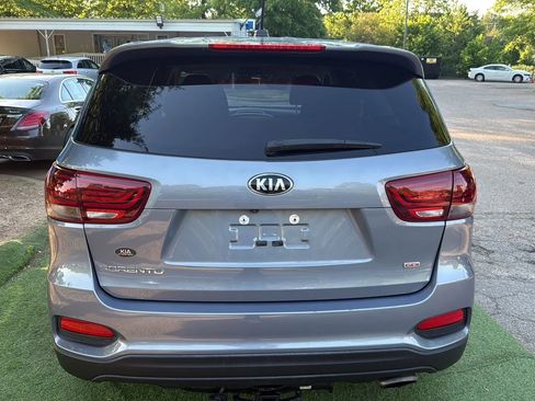 Used 2020 Kia Sorento LX AWD/4WD image 6