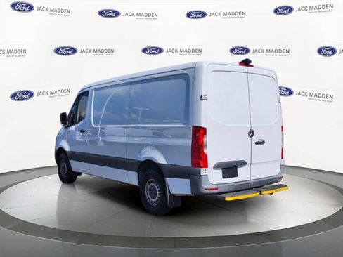 Used 2019 Mercedes-Benz Sprinter 144 image 3