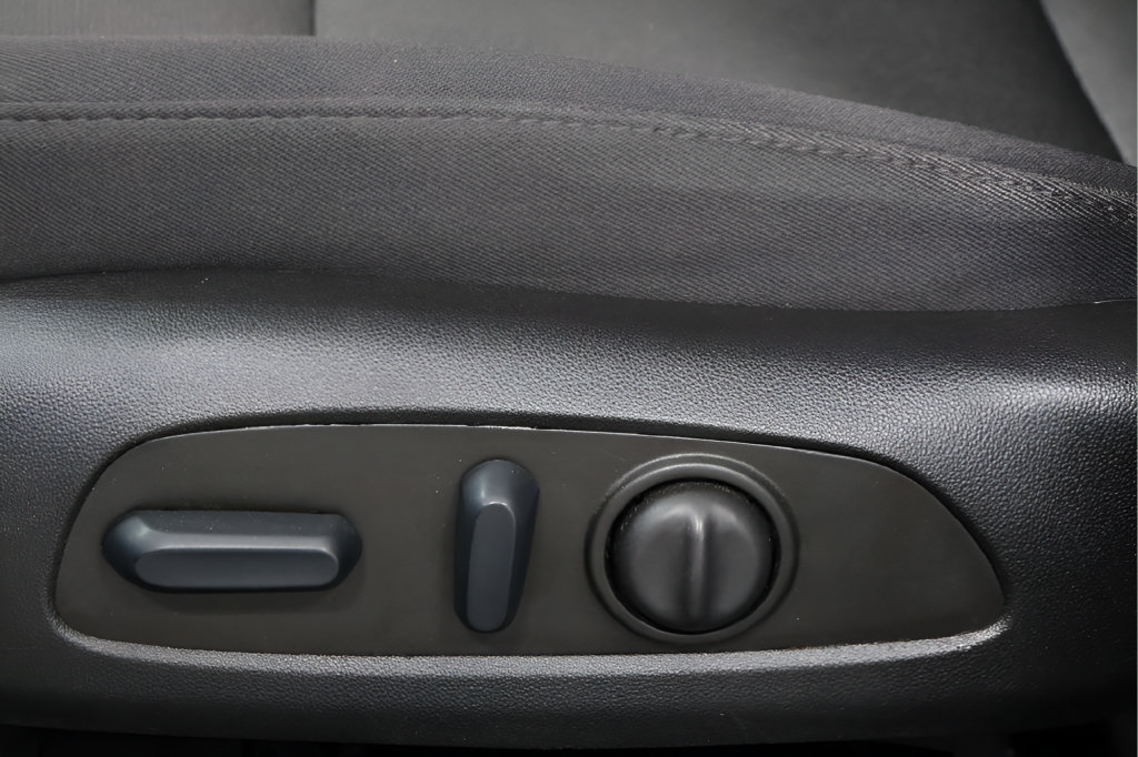 Used 2024 Chevrolet Malibu LT FWD image 18
