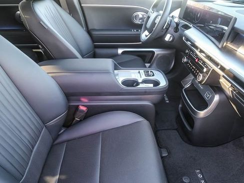 New 2026 Hyundai Ioniq 9 Calligraphy w/ Tow & Go Package image 19