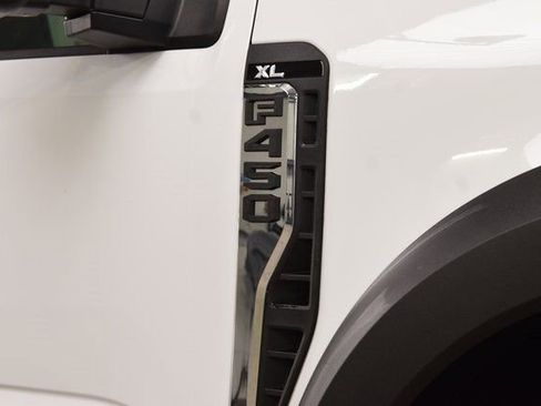 Used 2024 Ford F450 XL image 9