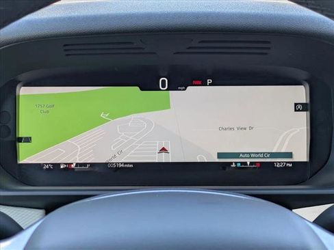 Used 2025 Land Rover Discovery Dynamic SE image 11