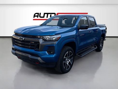 Used 2023 Chevrolet Colorado Z71 w/ Z71 Convenience Package 2 image 3