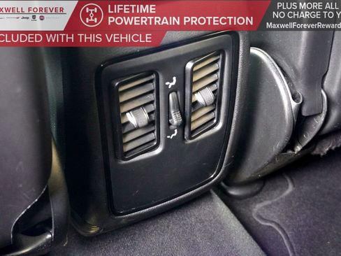 Used 2021 Dodge Durango SXT image 24