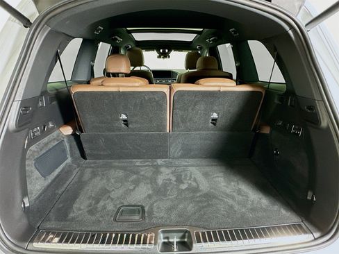 Used 2026 Mercedes-Benz GLS 450 4MATIC image 29