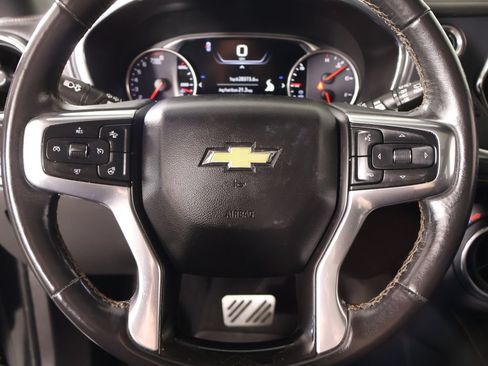Used 2019 Chevrolet Blazer Premier w/ Sun and Wheels Package FWD image 3