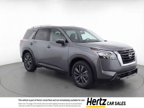 Used 2024 Nissan Pathfinder SV FWD image 1