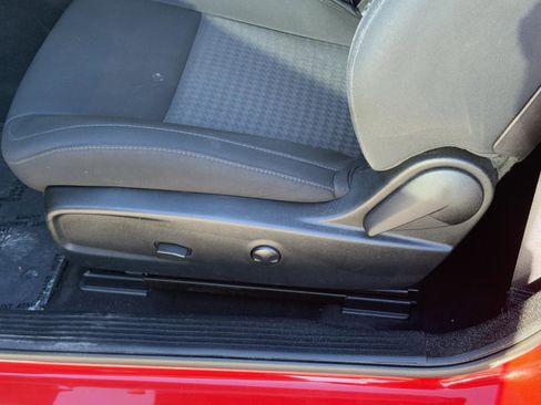 Used 2022 Dodge Challenger R/T image 13