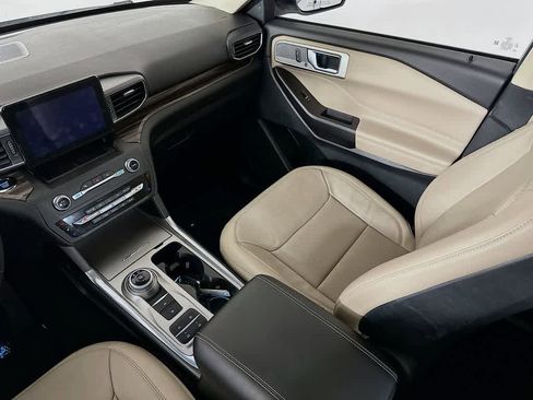 Certified 2020 Ford Explorer Limited w/ Class III Trailer Tow Package image 11