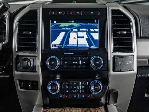 Used 2019 Ford F250 Lariat w/ Lariat Ultimate Package AWD/4WD image 23