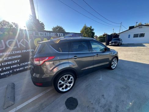 Used 2016 Ford Escape Titanium w/ Equipment Group 301A AWD/4WD image 6
