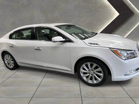 Used 2015 Buick LaCrosse Leather w/ Experience Buick Package FWD image 2