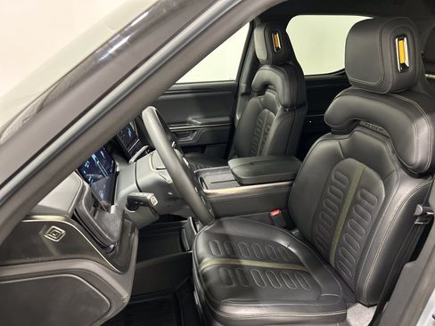 Used 2025 Rivian R1T Adventure AWD/4WD image 20