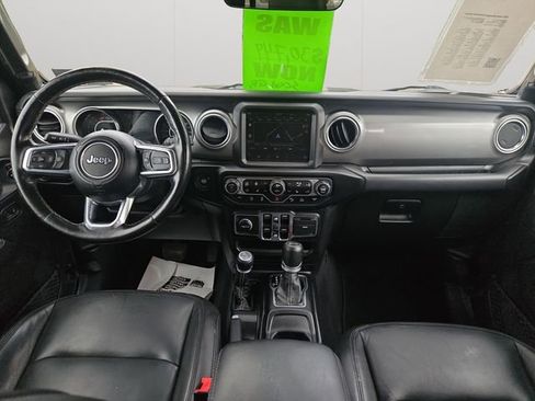 Used 2021 Jeep Wrangler Unlimited Sahara AWD/4WD image 18