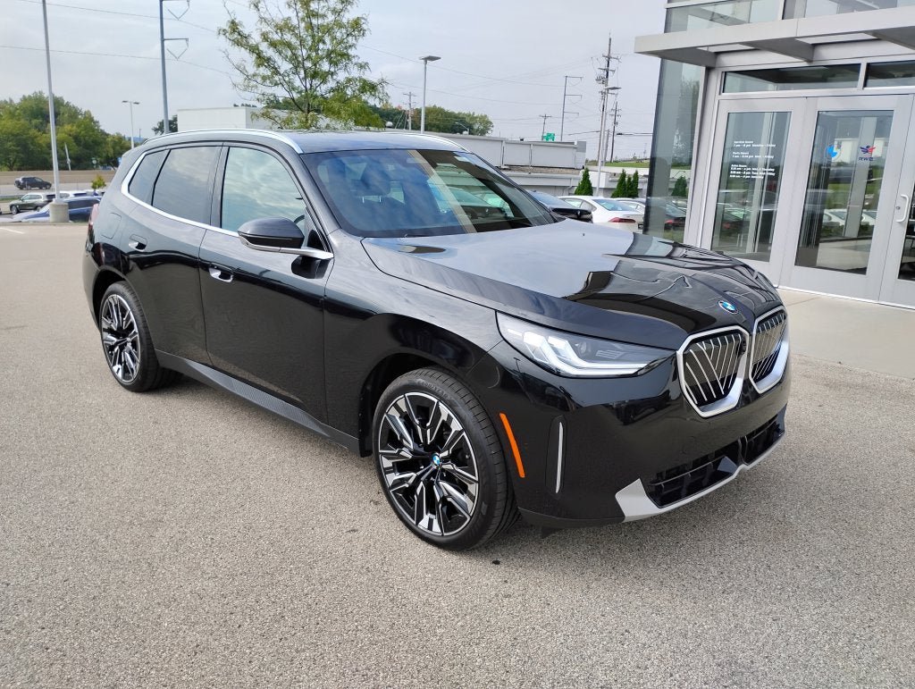 Used 2025 BMW X3 xDrive30i w/ Premium Package AWD/4WD image 1