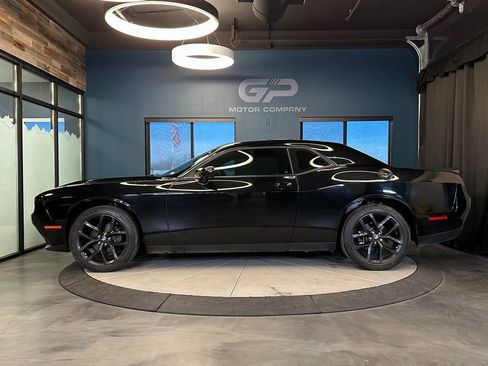 Used 2021 Dodge Challenger SXT w/ Blacktop Package image 6