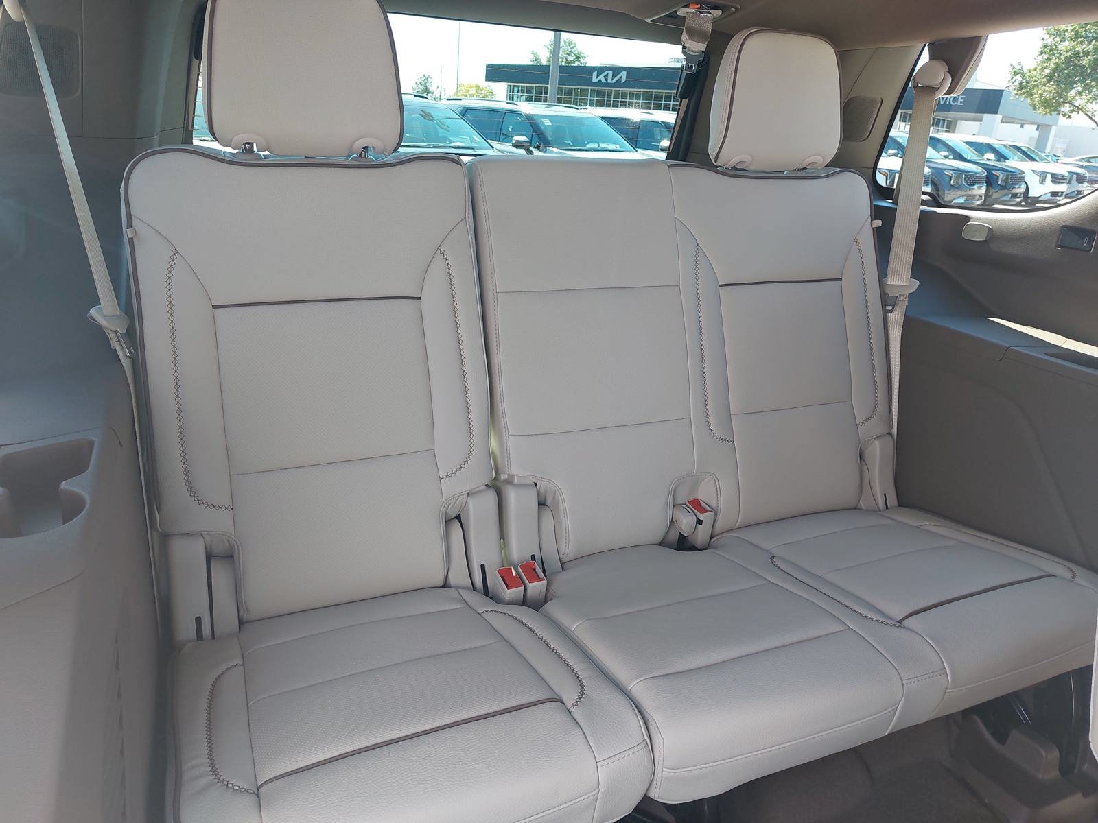 New 2027 GMC Yukon Denali w/ Denali Reserve Package AWD/4WD image 12
