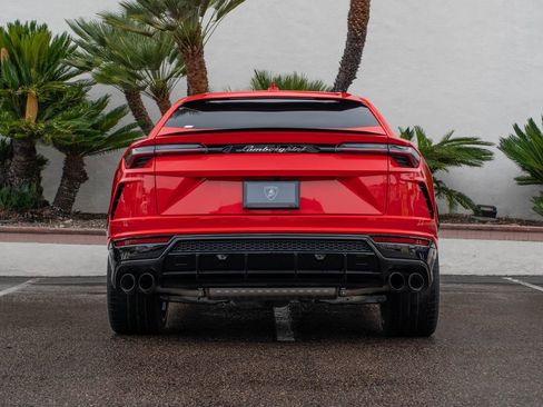 Used 2022 Lamborghini Urus AWD/4WD image 4