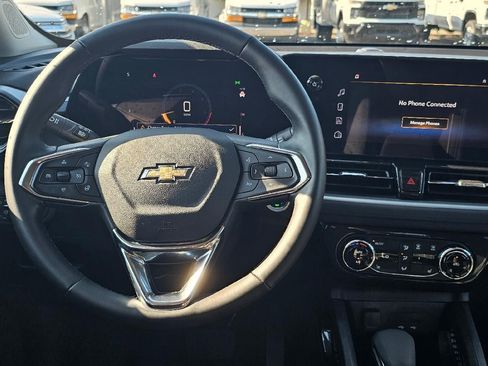 Used 2026 Chevrolet TrailBlazer LT w/ Convenience Package FWD image 12