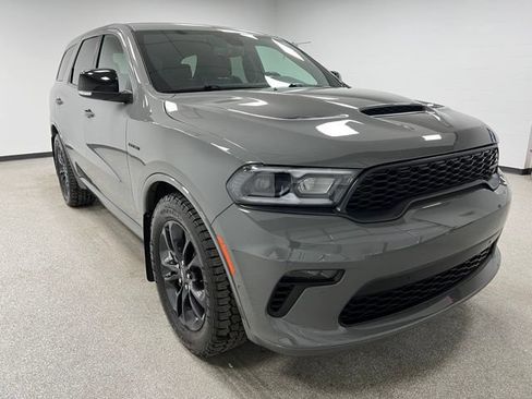 Used 2022 Dodge Durango R/T w/ Trailer Tow Group IV AWD/4WD image 2