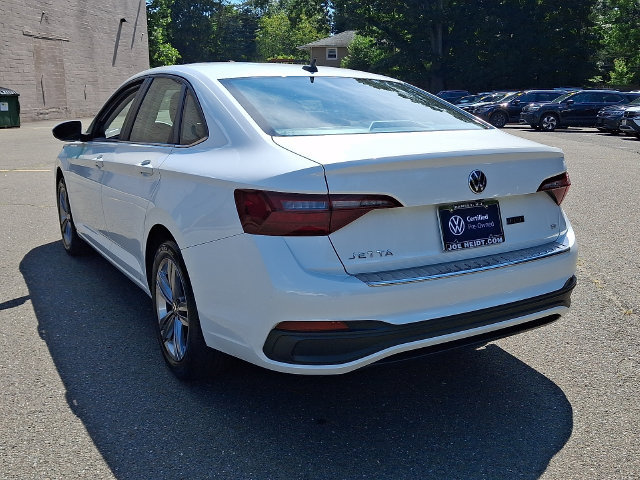 Used 2023 Volkswagen Jetta SE w/ Panoramic Sunroof Package FWD image 8