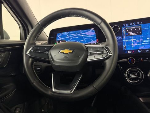 Used 2024 Chevrolet Blazer EV LT AWD/4WD image 14
