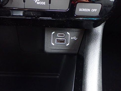 New 2026 Jeep Compass Latitude image 19