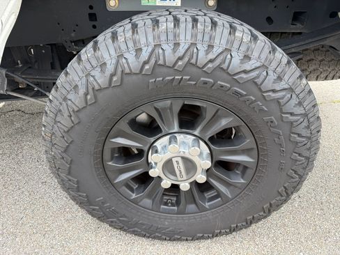 Used 2019 Ford F250 XL w/ STX Appearance Package AWD/4WD image 2