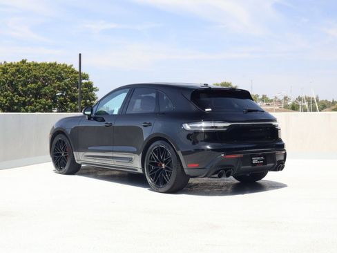 Certified 2023 Porsche Macan GTS w/ Premium Package Plus AWD/4WD image 3