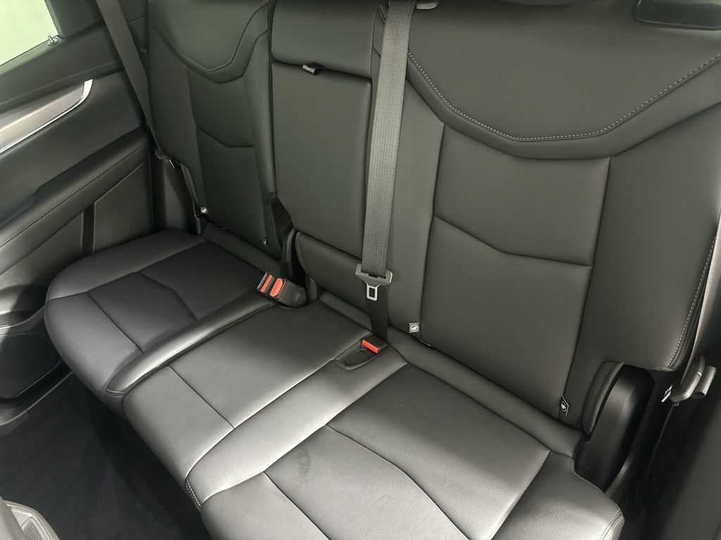 Used 2023 Cadillac XT5 Luxury FWD image 27