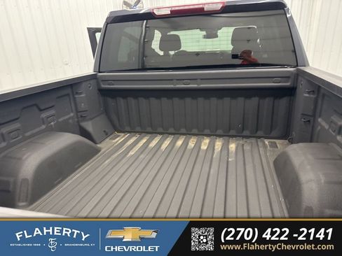 Used 2023 Chevrolet Silverado 1500 Custom image 17