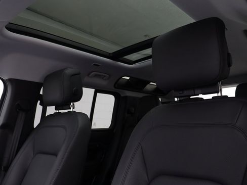 Certified 2025 Land Rover Defender 110 S image 13