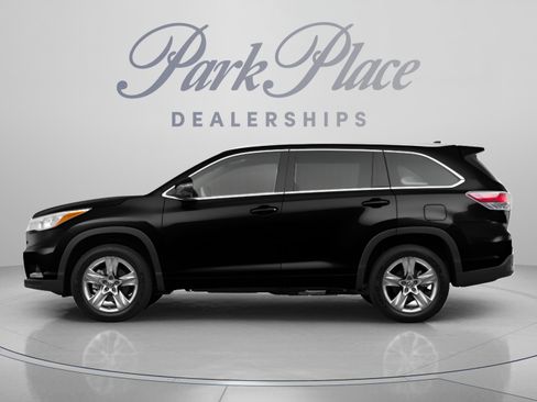 Used 2015 Toyota Highlander XLE AWD/4WD image 2