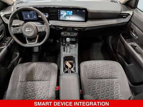 Certified 2025 Nissan Kicks SV w/ SV Premium Package AWD/4WD image 28