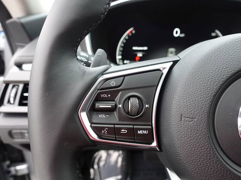 New 2026 Acura MDX SH-AWD image 18