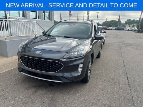 Used 2020 Ford Escape Titanium w/ Titanium Premium Package 2.0 AWD/4WD image 1