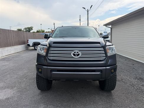 Used 2017 Toyota Tundra Platinum AWD/4WD image 5