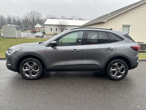 Used 2025 Ford Escape ST-Line image 6