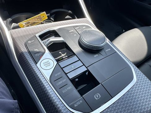Used 2024 BMW 230i Coupe w/ M Sport Package RWD image 17
