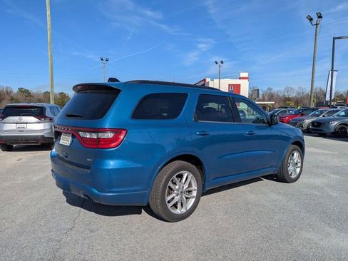 Used 2024 Dodge Durango GT image 3